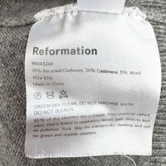 Reformation Gray Cashmere & Wool Sweater in Gray Size S Small V Neck Ribbed - Picture 6 of 6